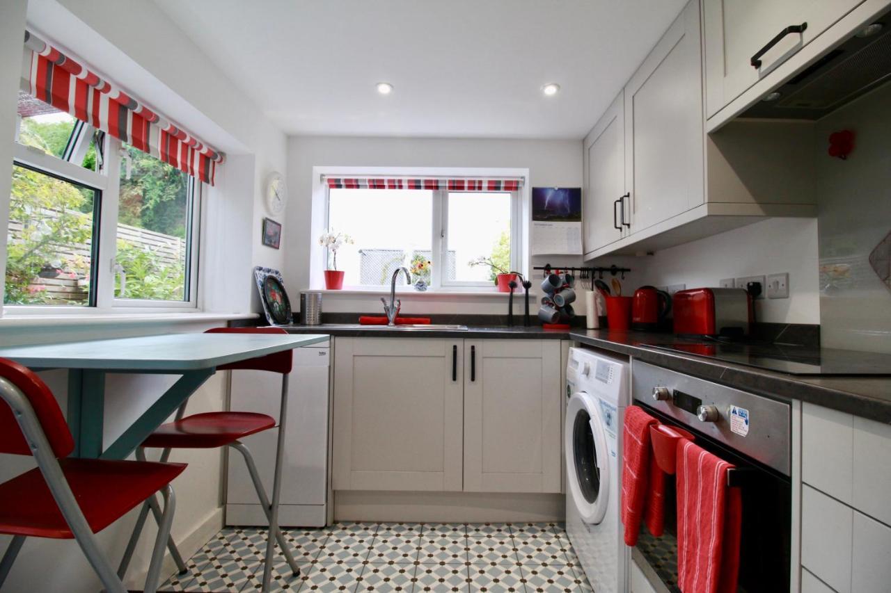 Blachington Cottage, Stunning And Central By Air Premier Seaford Eksteriør billede